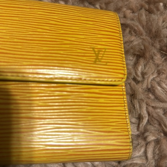 LV louis vuitton yellow epi leather continental wallet LIKE NEW - Picture 2 of 7